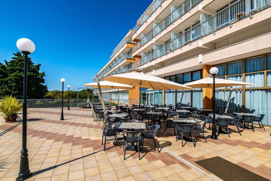 Arena Hotel Holiday Medulin Exterior foto