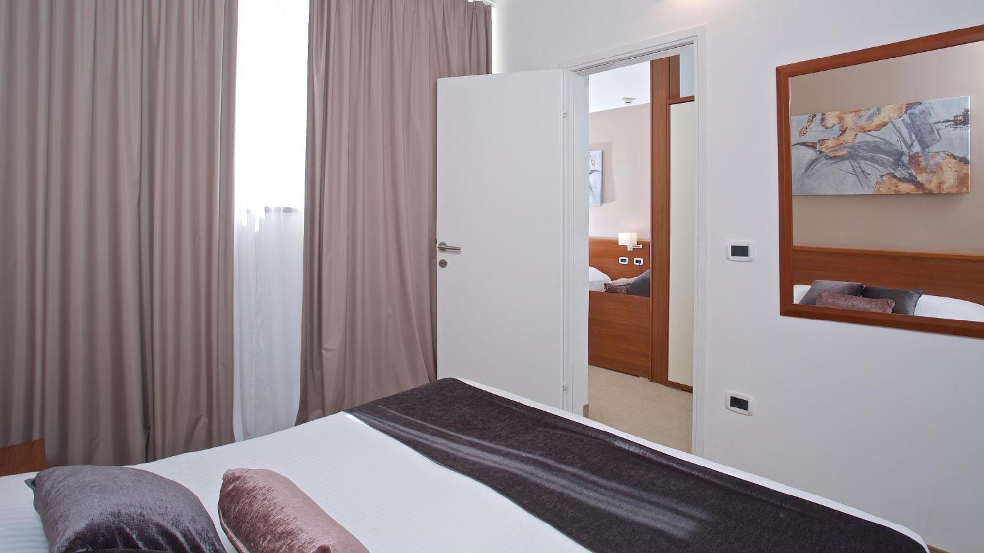 Arena Hotel Holiday Medulin Exterior foto