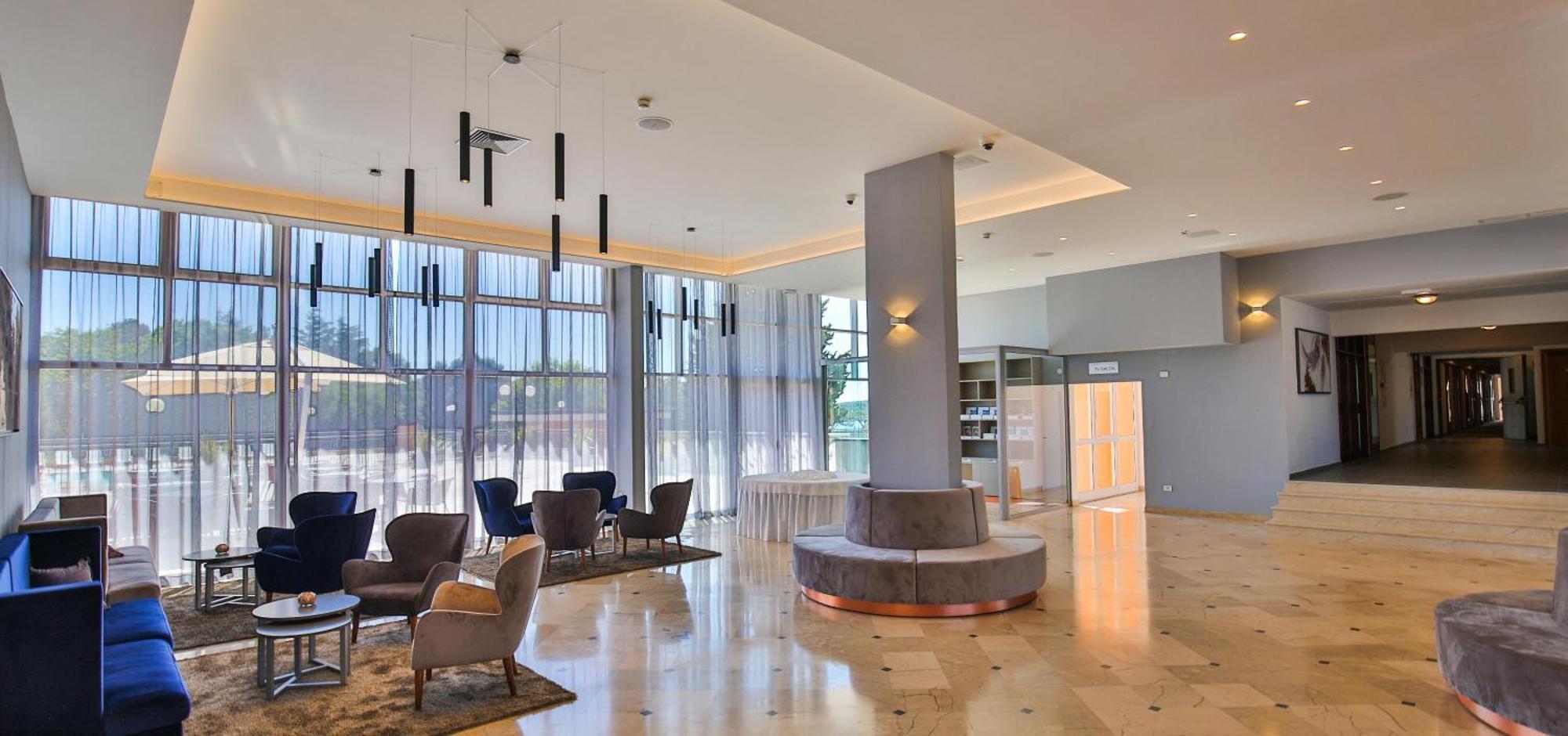 Arena Hotel Holiday Medulin Exterior foto